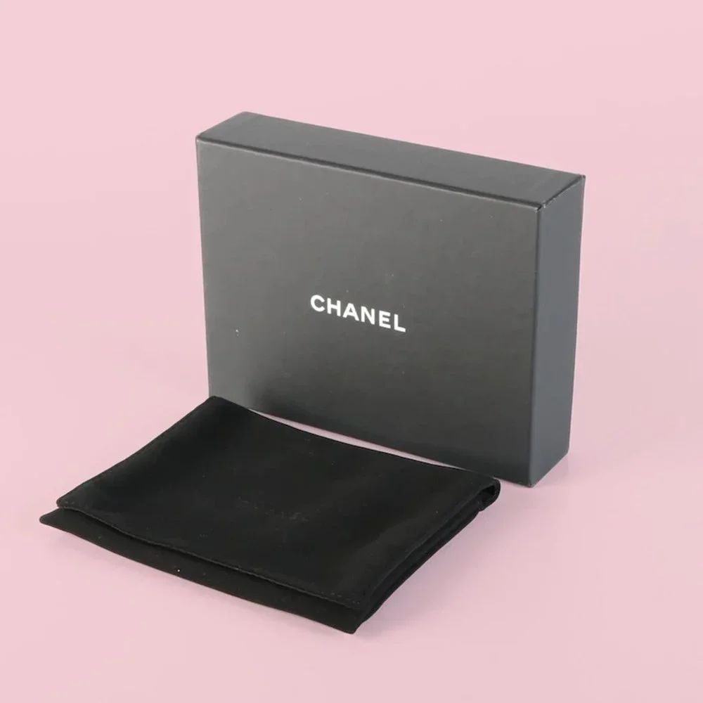 Chanel Plate Logo CC Flap Card Holder on Chain Quilted Caviar Mini - Picture 5 of 11
